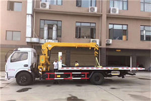 吉木萨尔附近汽车轮胎更换